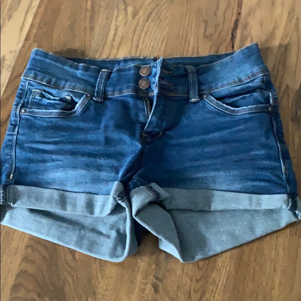 Blue shorts that lift your butt